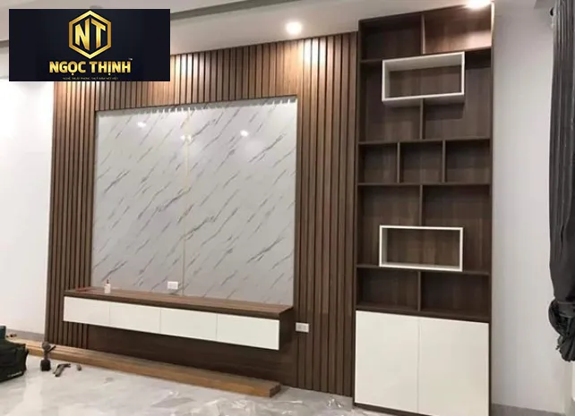 VÁCH ỐP TƯỜNG TV GIÁ HỜI ĐỒNG NAI